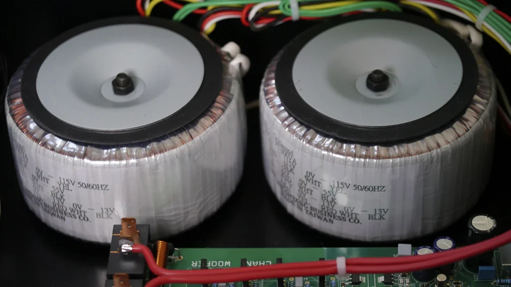 6moons – Goldmund Telos 590 NextGen 8