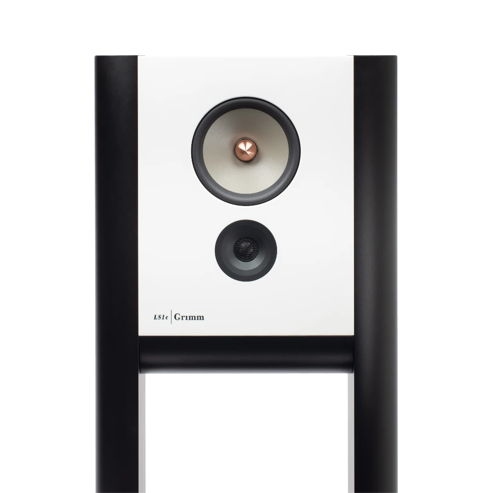 Enceinte active Grimm Audio LS1c en finition blanche sur fond transparent