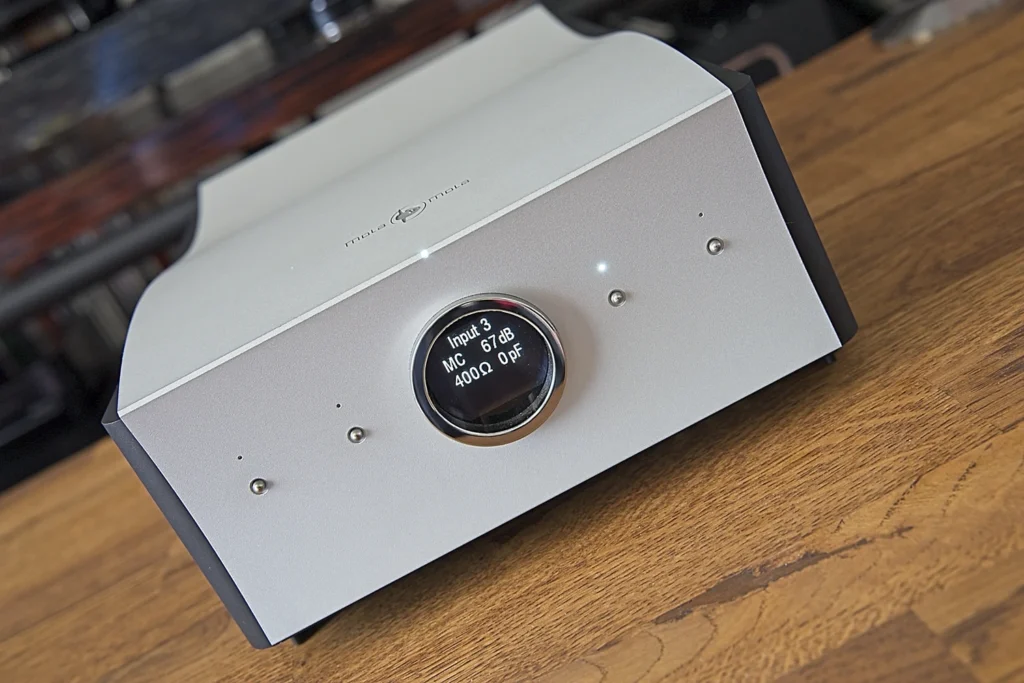 HIFI Knights sur le phonostage Mola-Mola Lupe 08