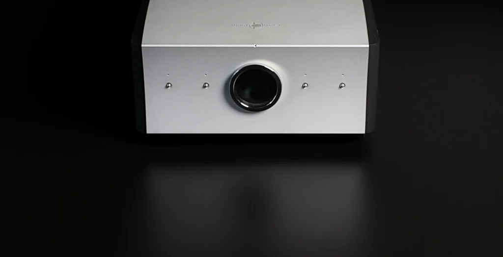 HIFI Knights sur le phonostage Mola-Mola Lupe 14