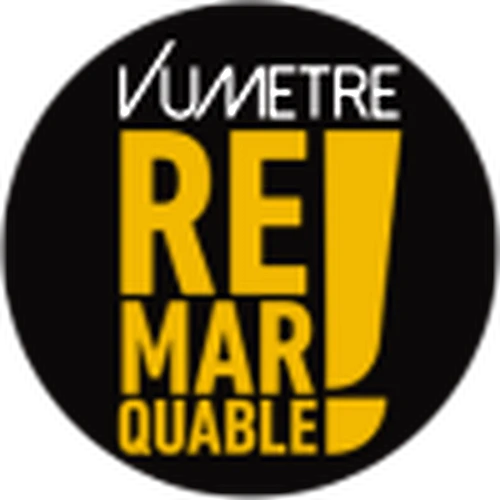 Distinction du magazine VUmètre sous la forme d'un rond noir et grosses lettres dorées qui indique que le produit est remarquable