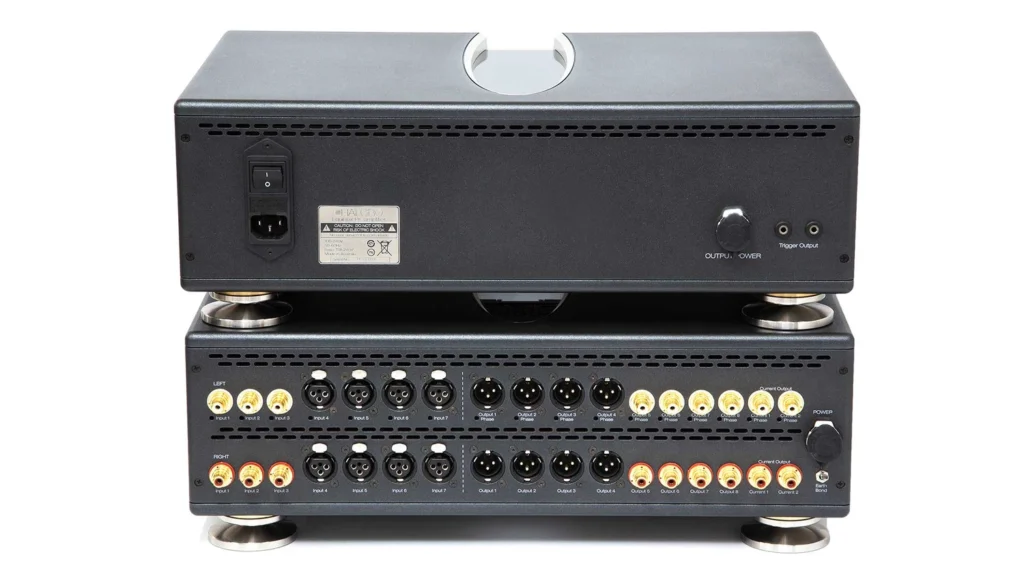 What Hi-Fi sur le préampli Halcro Equinox 03