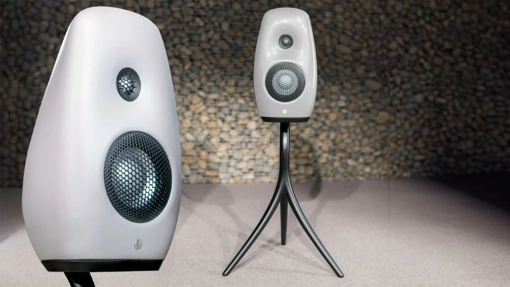 Whathifi sur les enceintes Vivid Audio Kaya S12 02