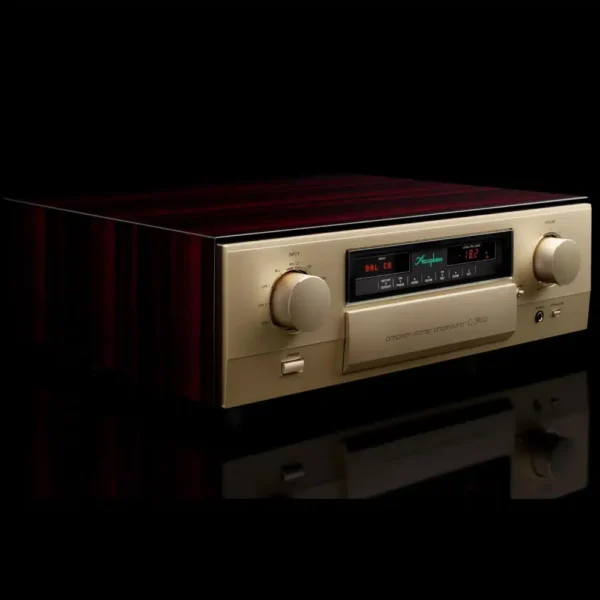 Accuphase C-2900 vignette