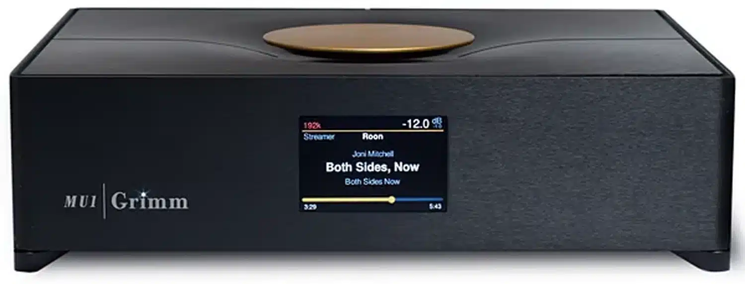 Un appareil Grimm Audio MU1 noir affichant sur son écran numérique la chanson « Both Sides, Now » de Joni Mitchell, y compris les détails de l'album (par 1877.audio)